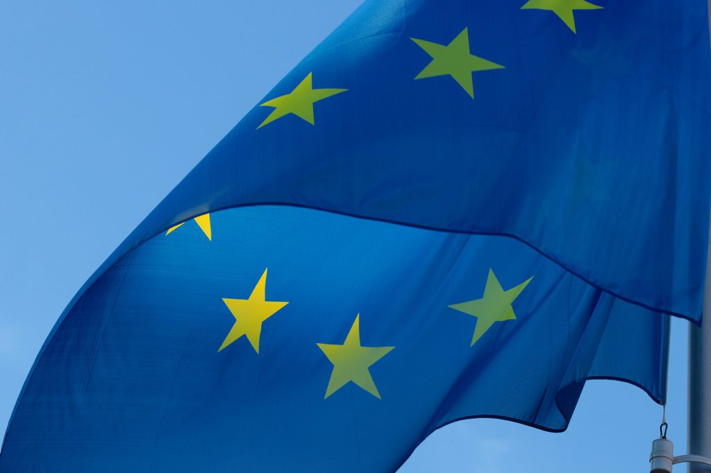 flag-2608475_1280-e1532511414774 flag-2608475_1280-e1532511414774